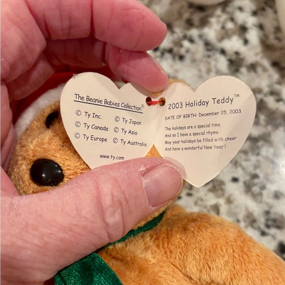 Christmas Beanie Babies. Seven bears one dog - Picture 13 of 16